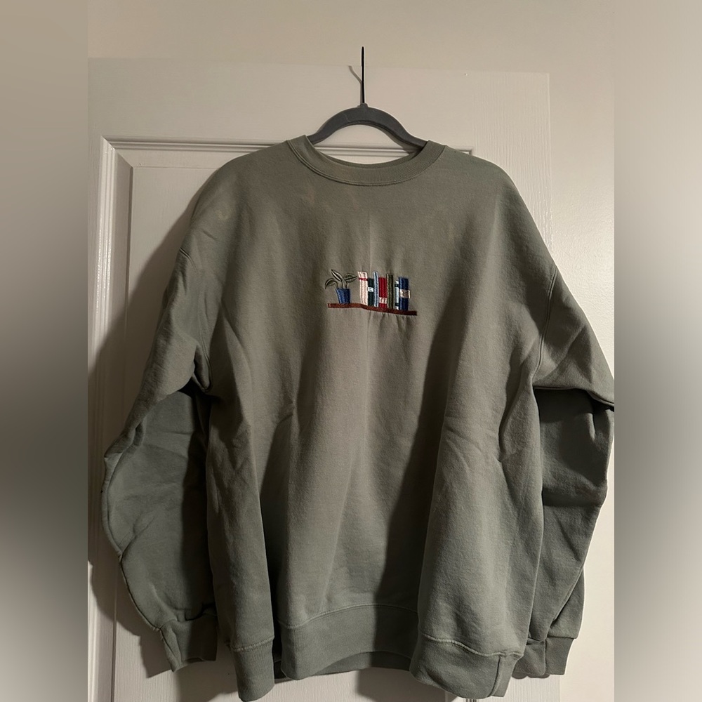 Book embroidered Sweatshirt; Size Large